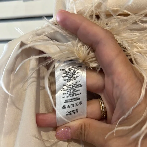 Elegant Beige Feathered Hem Skirt